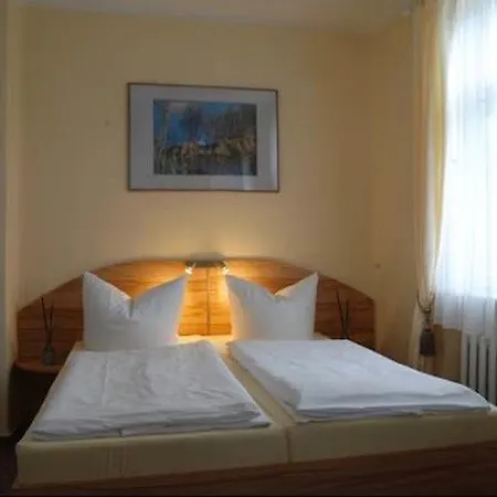 Am Kluenderberg 3* Binz