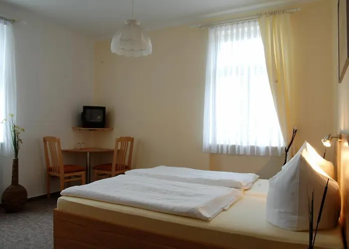 Am Kluenderberg 3* ビンツ
